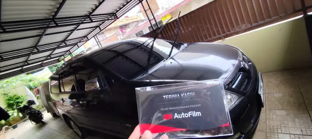 Kaca film mobil
