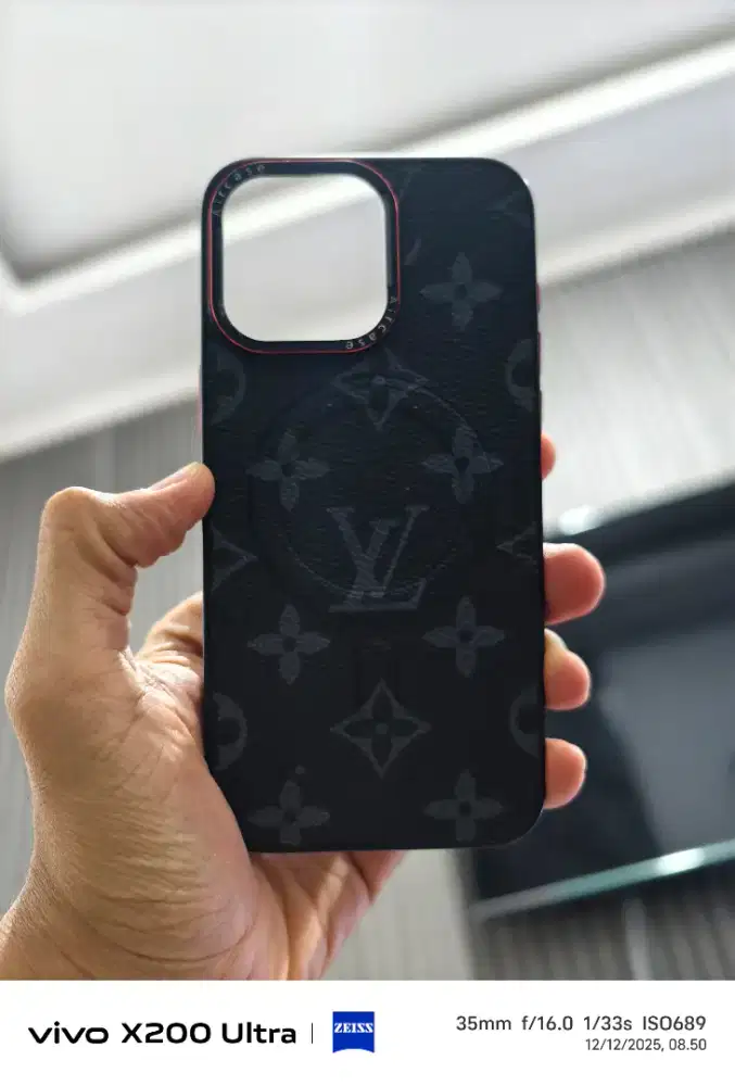 Case IPhone 15 Pro Max Model LV