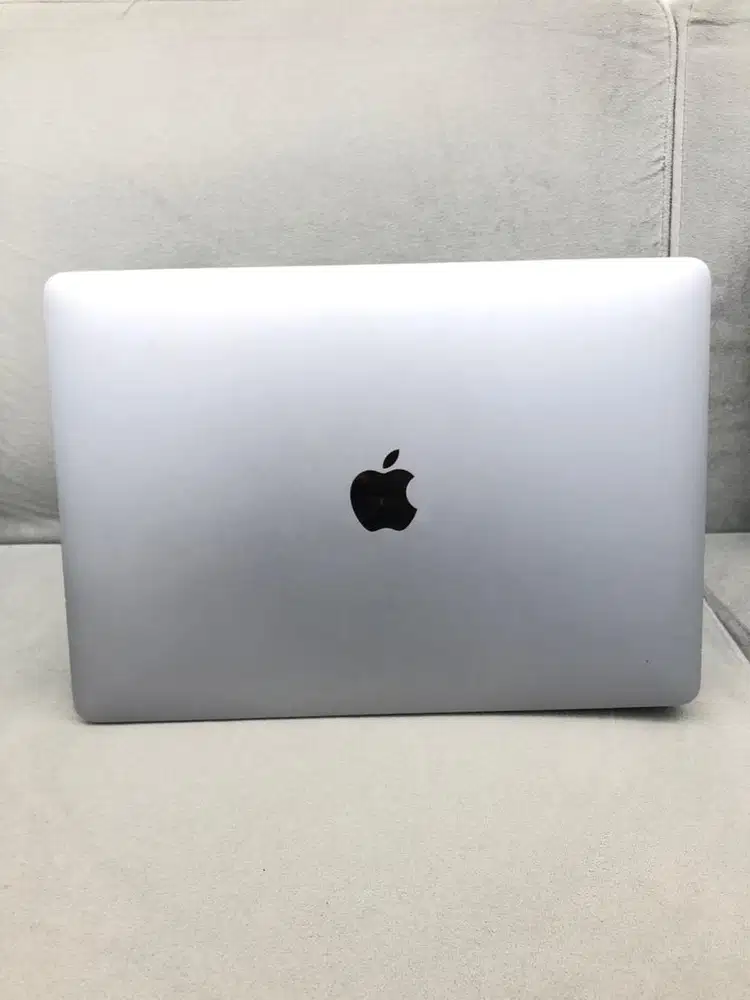 MACBOOK PRO 2019 RAM 16/500GN