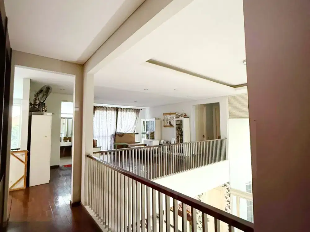 Rumah Mewah Minimalis 2 Lt Lux Margorejo Indah