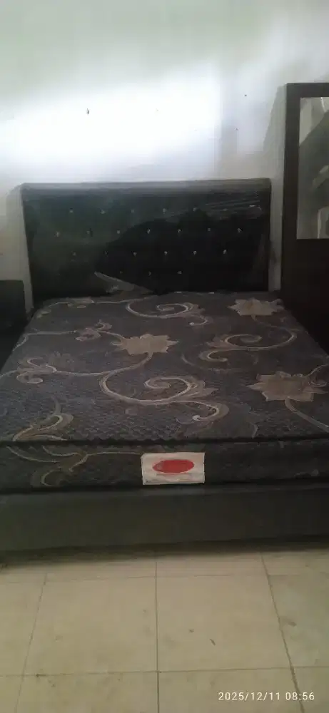 Jual kasur springbed + divan bekas