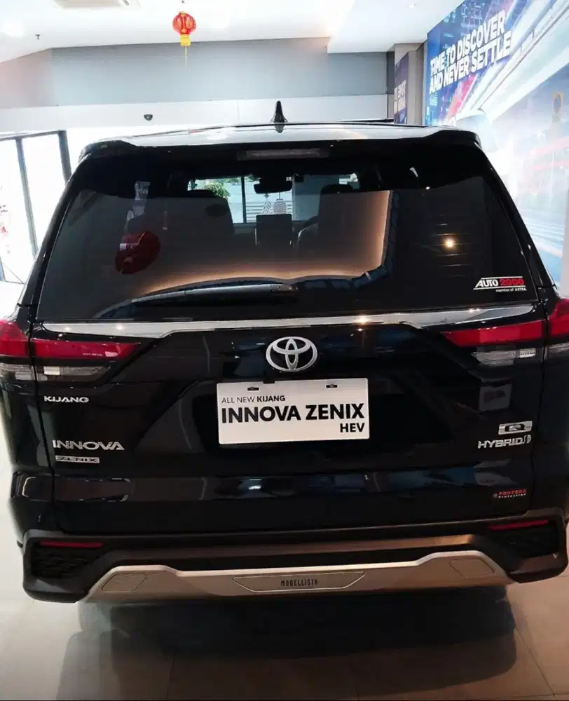 Toyota Innova Zenix Q Hybrid TSS Modelista