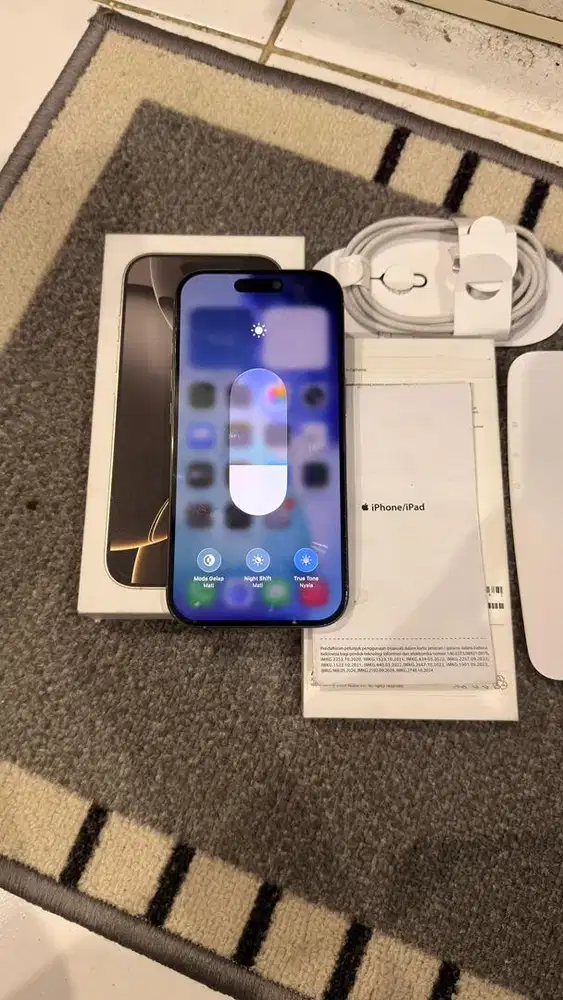 Dijual Iphone 16 Pro 128GB Natural Resmi Ibox Mulus Lengkap