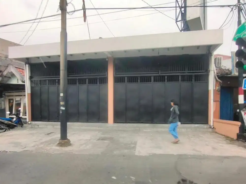 Ruko murah poll depannya Kazza Mall