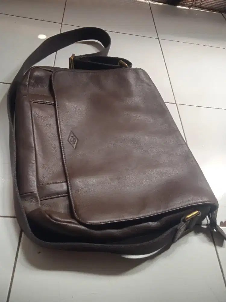 tas FOSSIL tas selempang pria