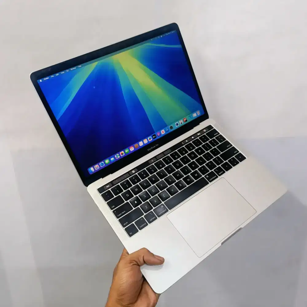 MACBOOK PRO RETINA 2019 TOUCHBAR
