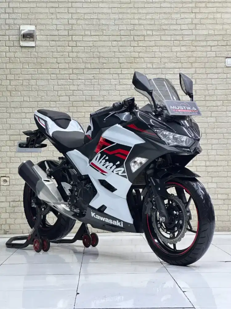 READY‼️ KAWASAKI NINJA 250 FI ABS KEYLESS 2019 NOPOL AE MULUS ODO 10RB