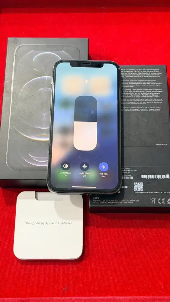 Dijual Iphone 12 Pro 256GB Graphite Resmi Ibox Lengkap