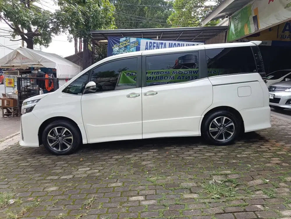 Toyota Voxy 2019 Bensin