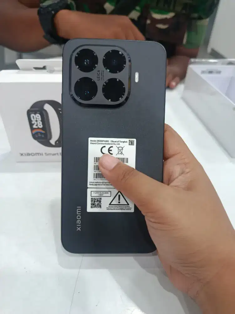 XIAOMI 15T SERIES GRATIS XIAOMI SMARTBAND 9 ACTIVE