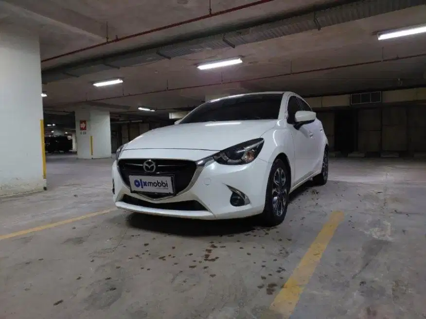 LOW DP Mazda 2 1.5 R Bensin-AT 2017 KFX