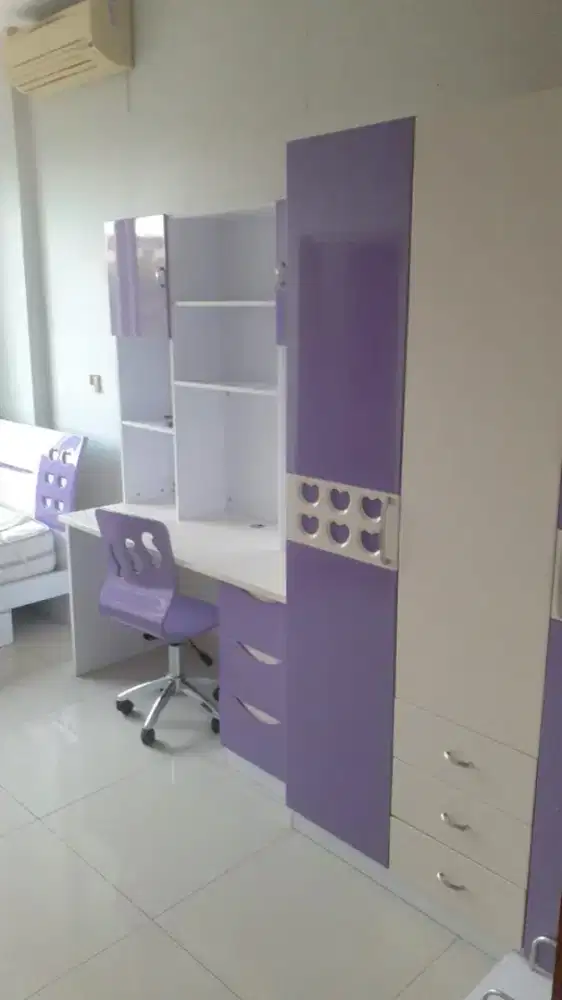 Lemari Meja Belajar Kasur furniture kondisi bagus