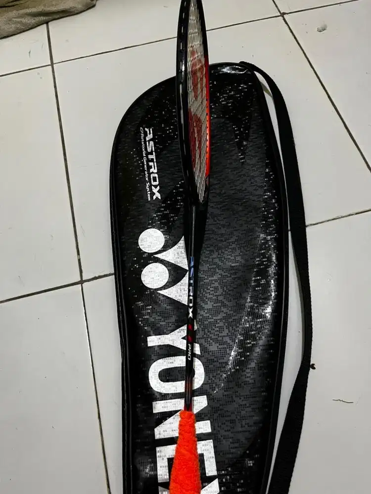 Di jual raket Yonex astrox 77 pro