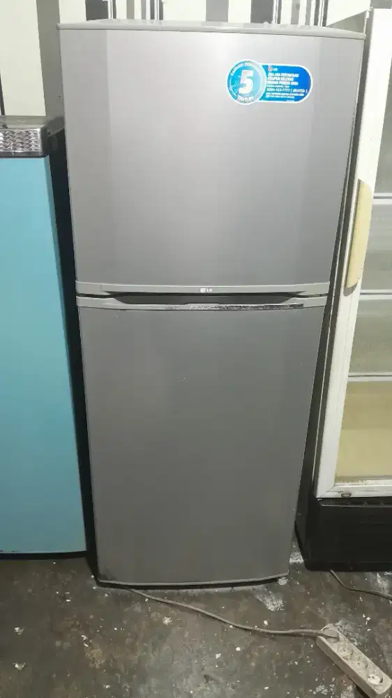 Kulkas LG 2 pintu