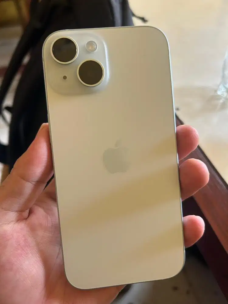 Iphone 15 ibox garansi on like new