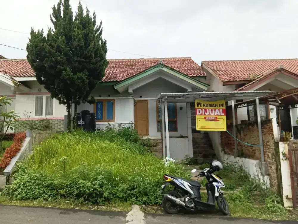 Dijual rumah mainroad dalam komplek di cipageran cimahi utara