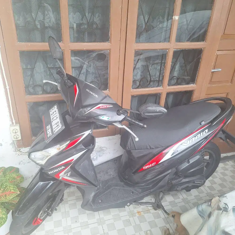 Honda Vario 110 cc tahun 2014, warna Hitam