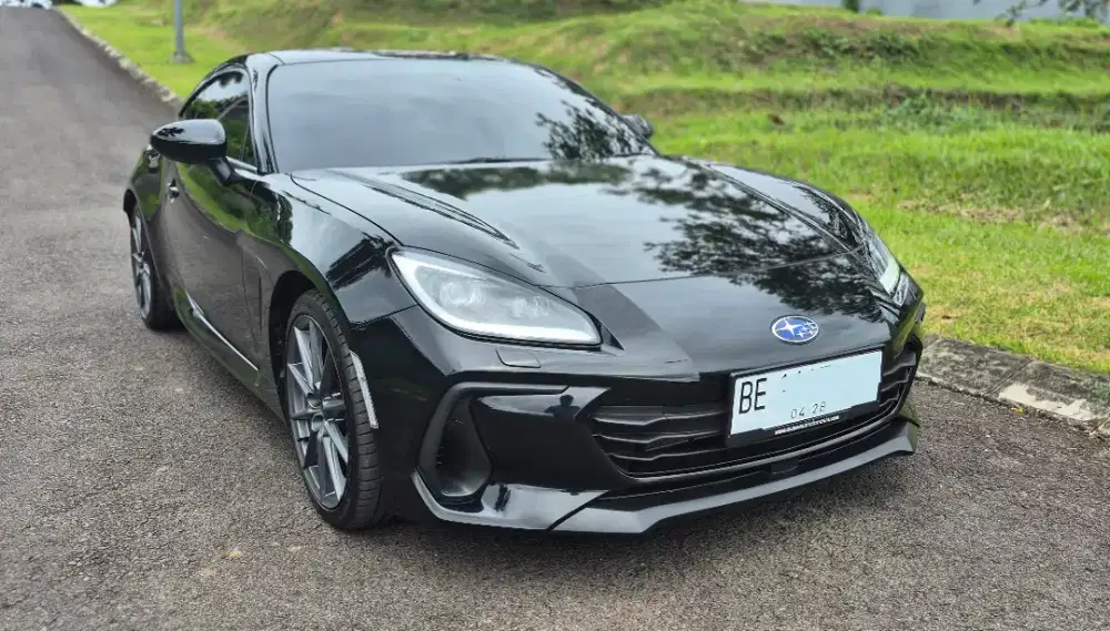 BRZ Subaru manual km 1100 black