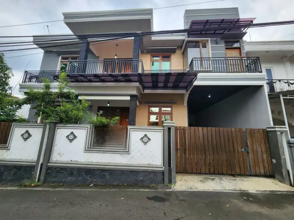 Rumah bagus DEKAT AKPOL., Jl WELIRANG GAJAHMUNGKUR SIAP HUNI