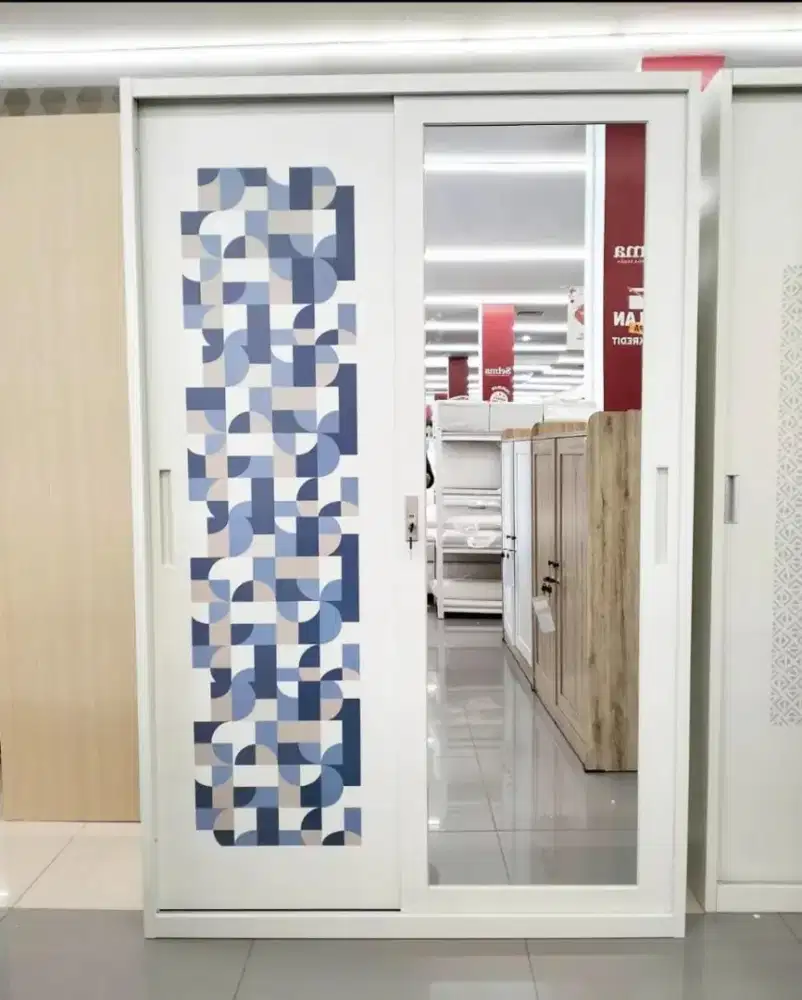 Lemari pakaian metal 120 cm