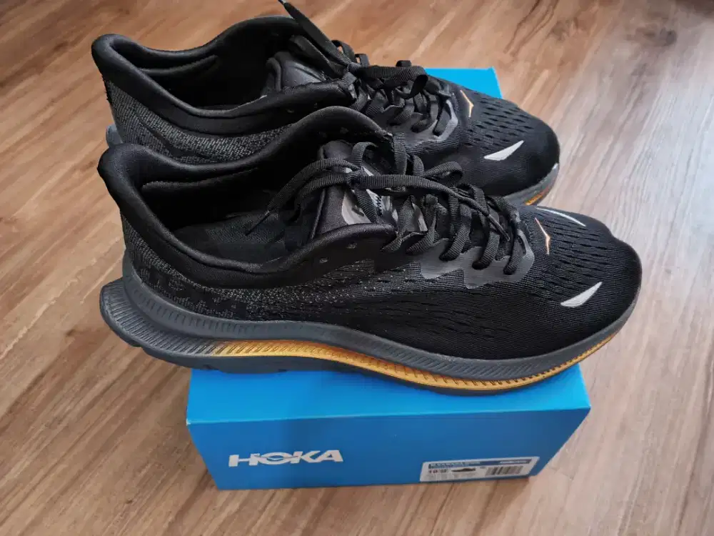 Sepatu Hoka Kawana Hitam Size 44