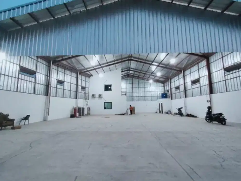 Gudang Siap Pakai Ada Kantor 2 Lantai di Pasar Kemis Sukamantri, Tangerang