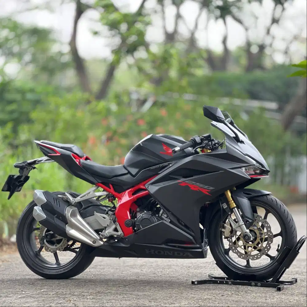 HONDA CBR250RR NON ABS BLACK 2018 KM 15K SIAP TOURING