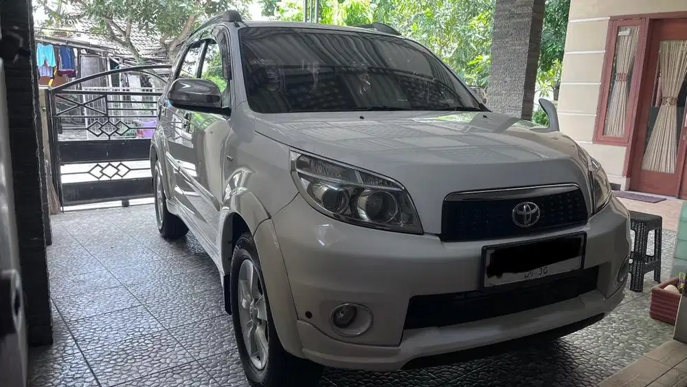 Rush 1.5 S Automatic 2013 Putih