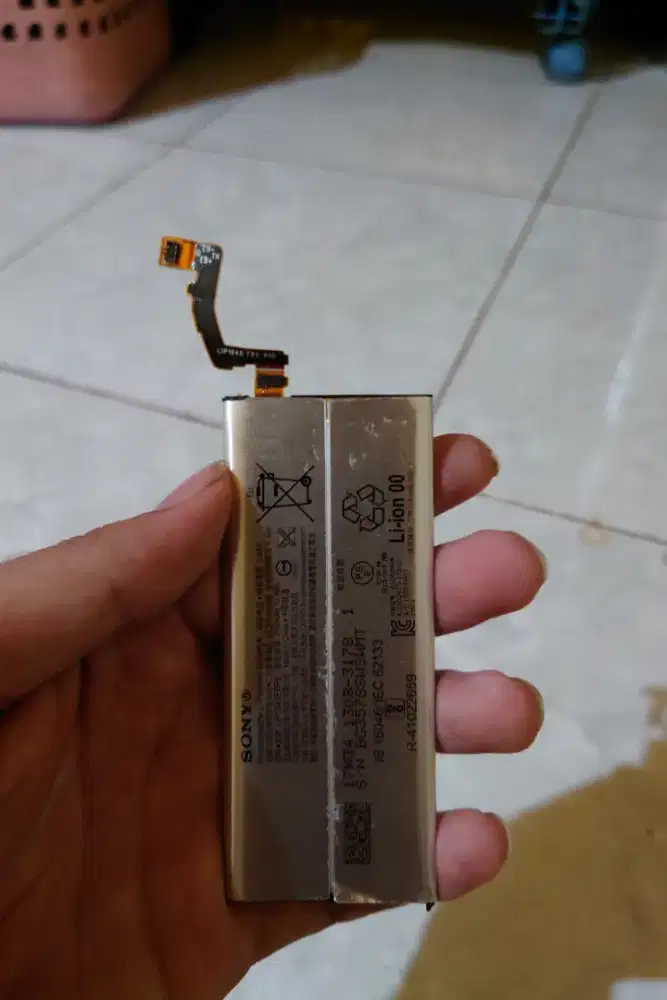 BATERAI SONY XPERIA XZ1 ORIGINAL COPOTAN