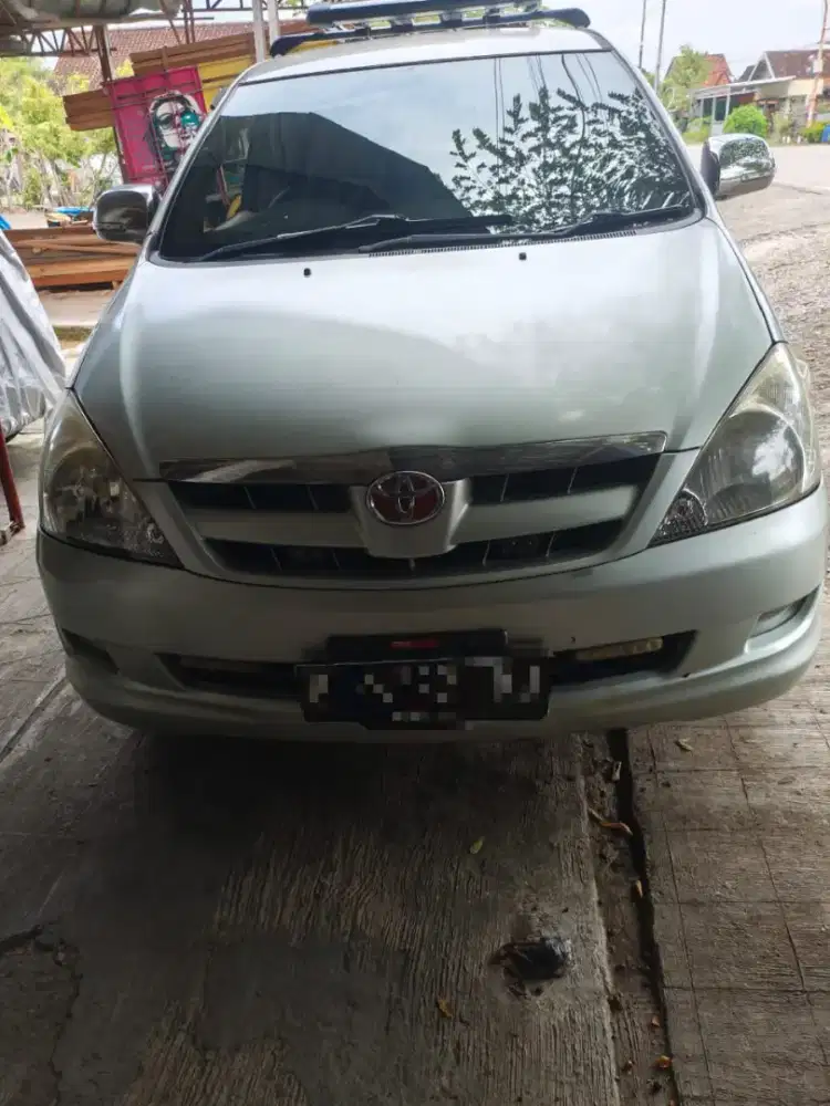 Innova diesel matic 2006 srius aja