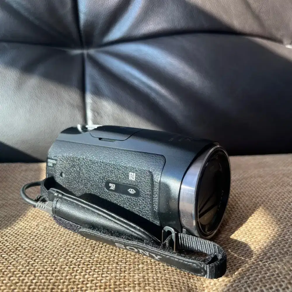 Sony HD Video Camera Kamera Handycam HDR-PJ670