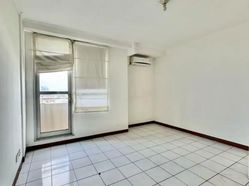 Apartemen  Hoek 2 sisi 3 Kamar, Paladian Park Kelapa Gading Jakarta Utara