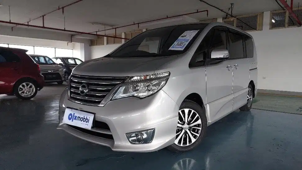 TDP 7,JT Nissan Serena 2.0 Highway Star Bensin-AT Silver 2017