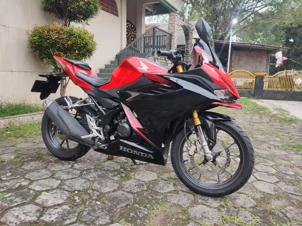 CBR 150R NEW TAHUN 2022 LOW KM GRESS