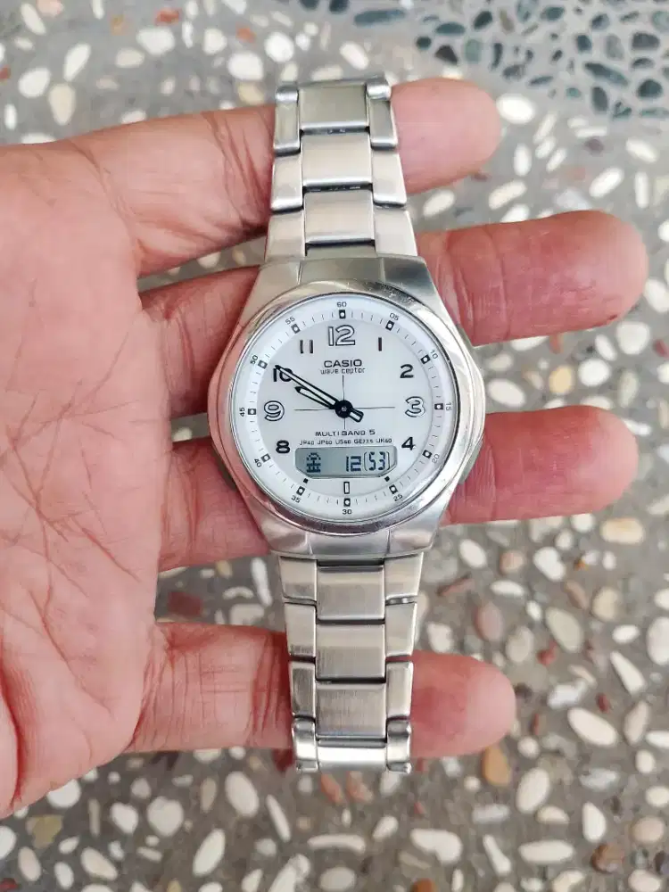 Jam Casio wva M480
