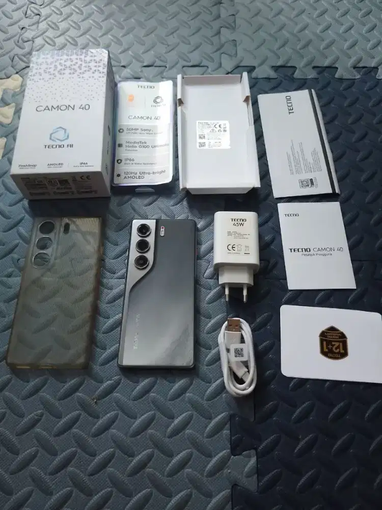 Tecno Camon 40 8/256 gb fullset