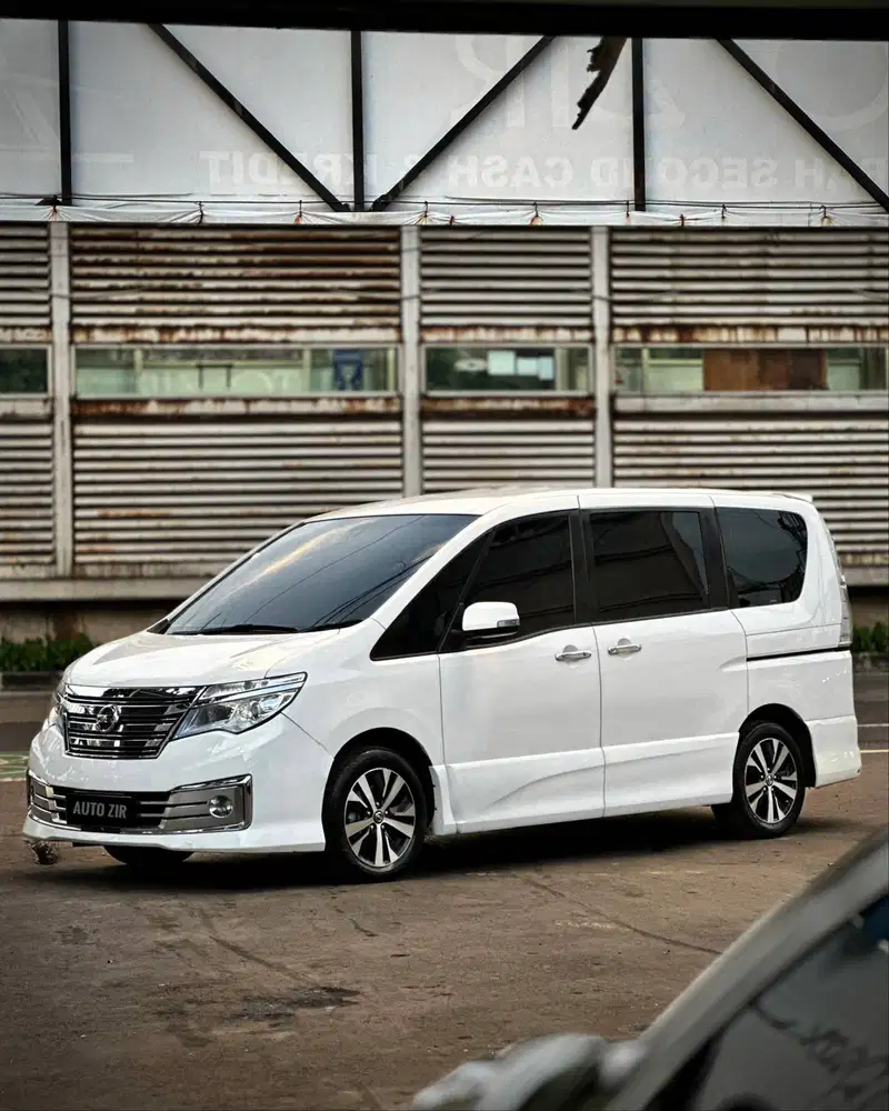 Nissan Serena Hws Autech Panoramic Putih 2015 Tdp Murmer Ori Menarik
