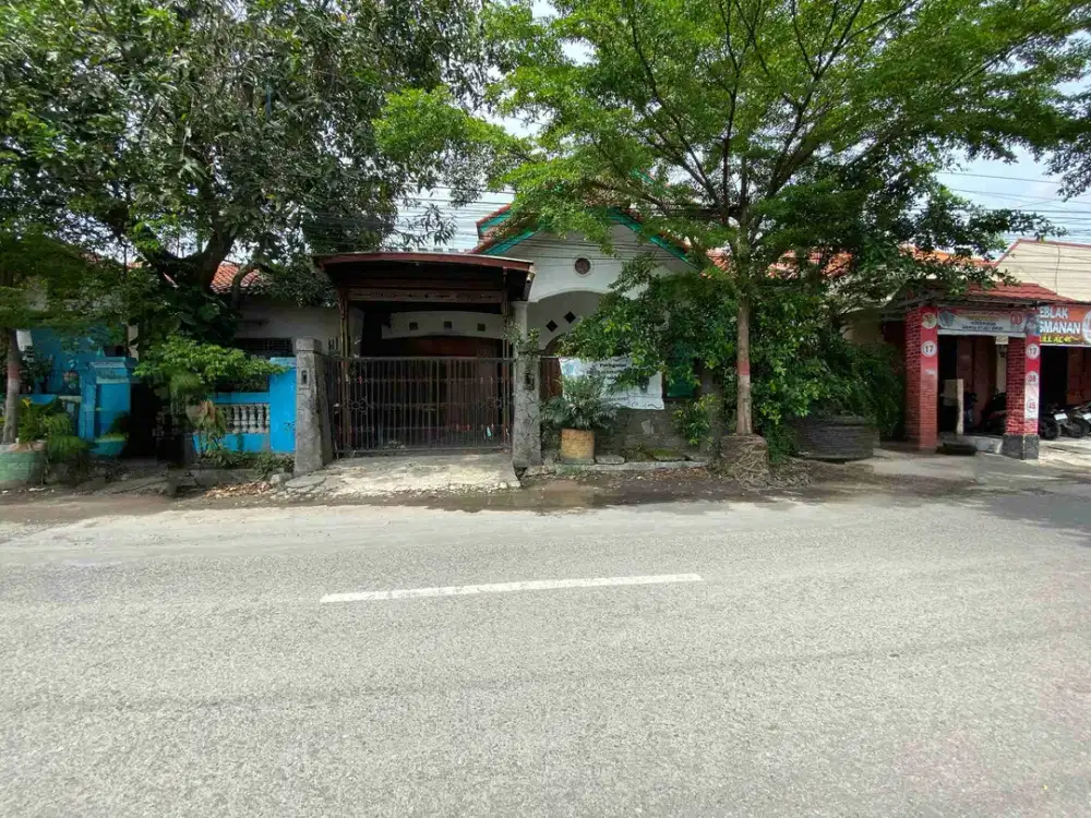 BREBES PASAR BATANG RUMAH 2 LANTAI STRATEGIS PADAT PENDUDUK SEWA MURAH