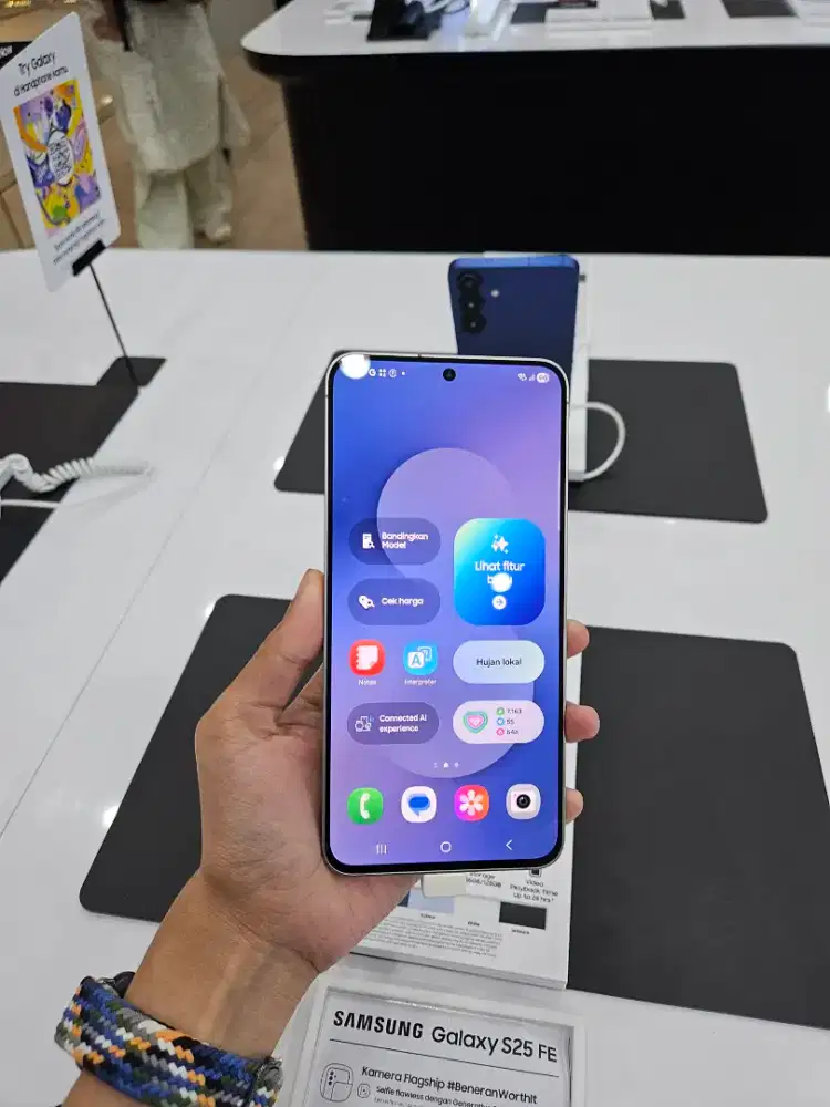 SAMSUNG GALAXY S25 FE