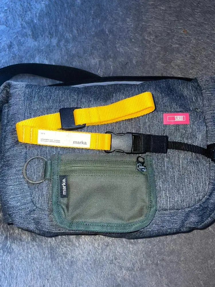 Tas Kamera Sirui Slinglite 8