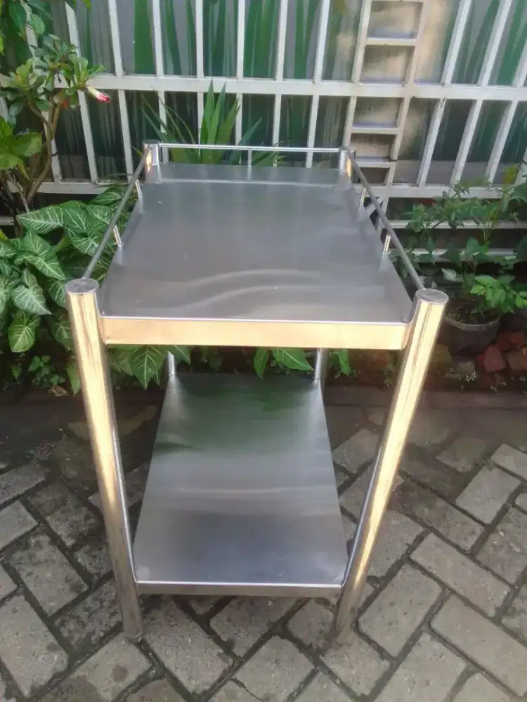 Meja bumbu 2susun ukuran 45x65x85.