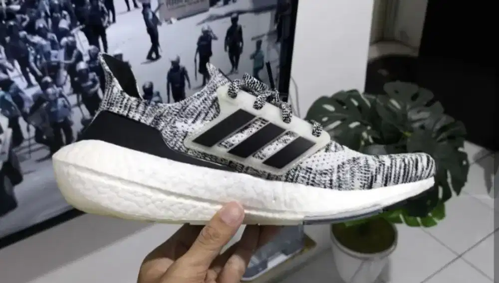 adidas ultraboost 21 oreo second
