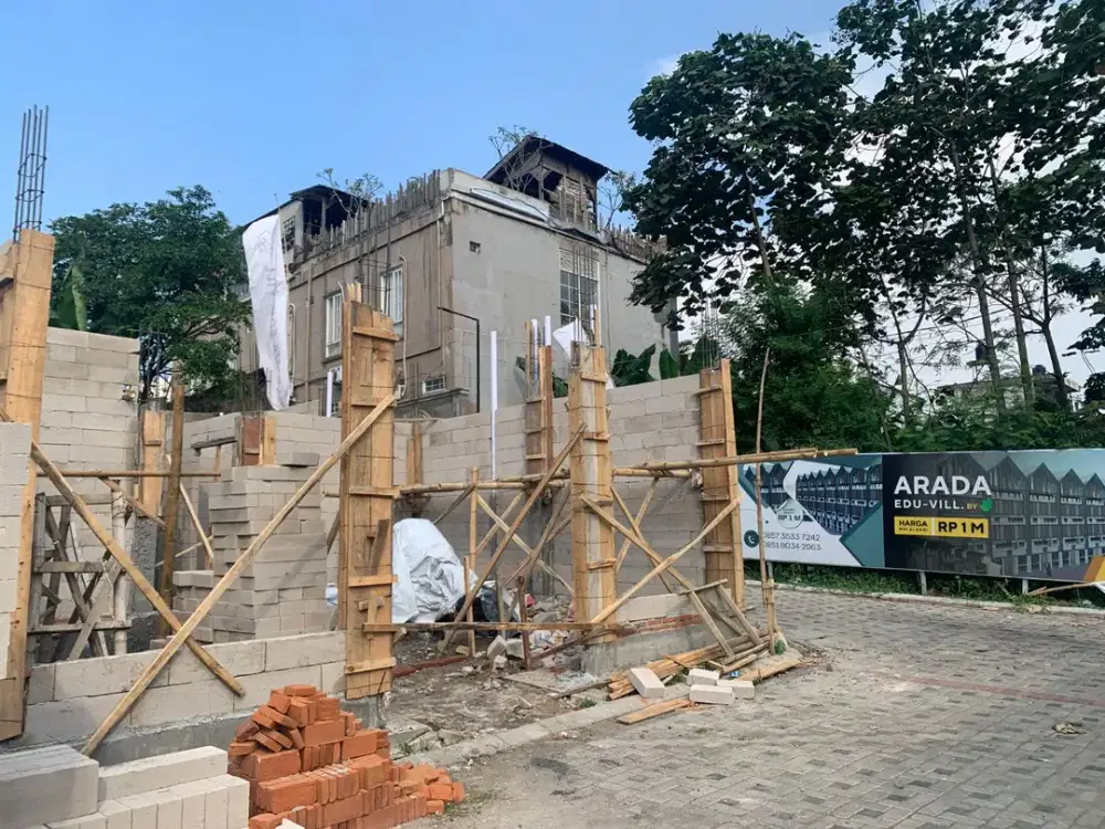 Peluang Investasi! Dijual Kost Siap Huni di Jl. Saxophone