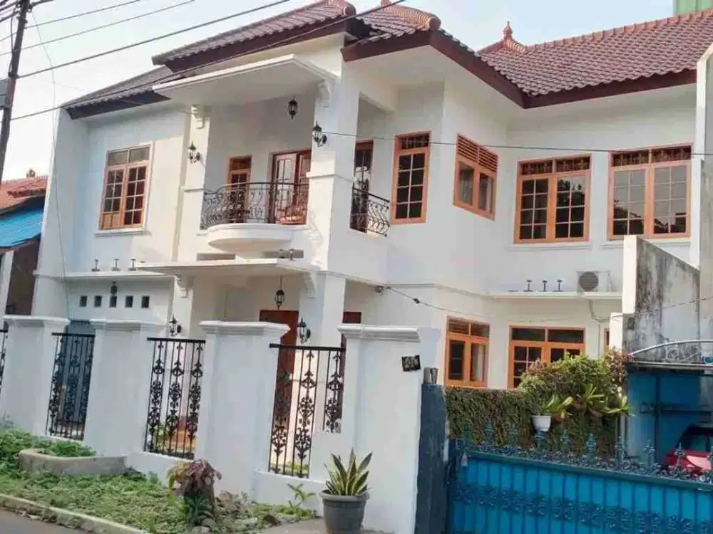 Jual Murah Rumah 2 Lantai dalam Komplek di Kalibata Jakarta Selatan