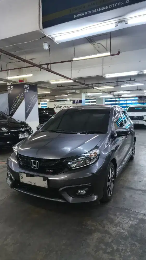 Brio RS CVT 2022 Abu2 km Low