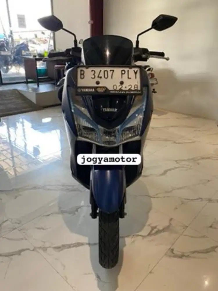 (A) Yamaha Lexi 125 Tahun' 2023