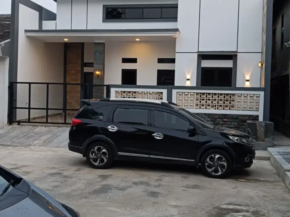 RUMAH TAMPILAN ELEGAN DIJUAL PERUMAHAN TITIAN INDAH KELURAHAN KALI BARU KECAMATAN MEDAN SATRIA KOTA BEKASI