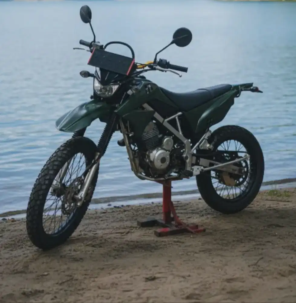 KLX 150 . Type L      2014 jarang pakai