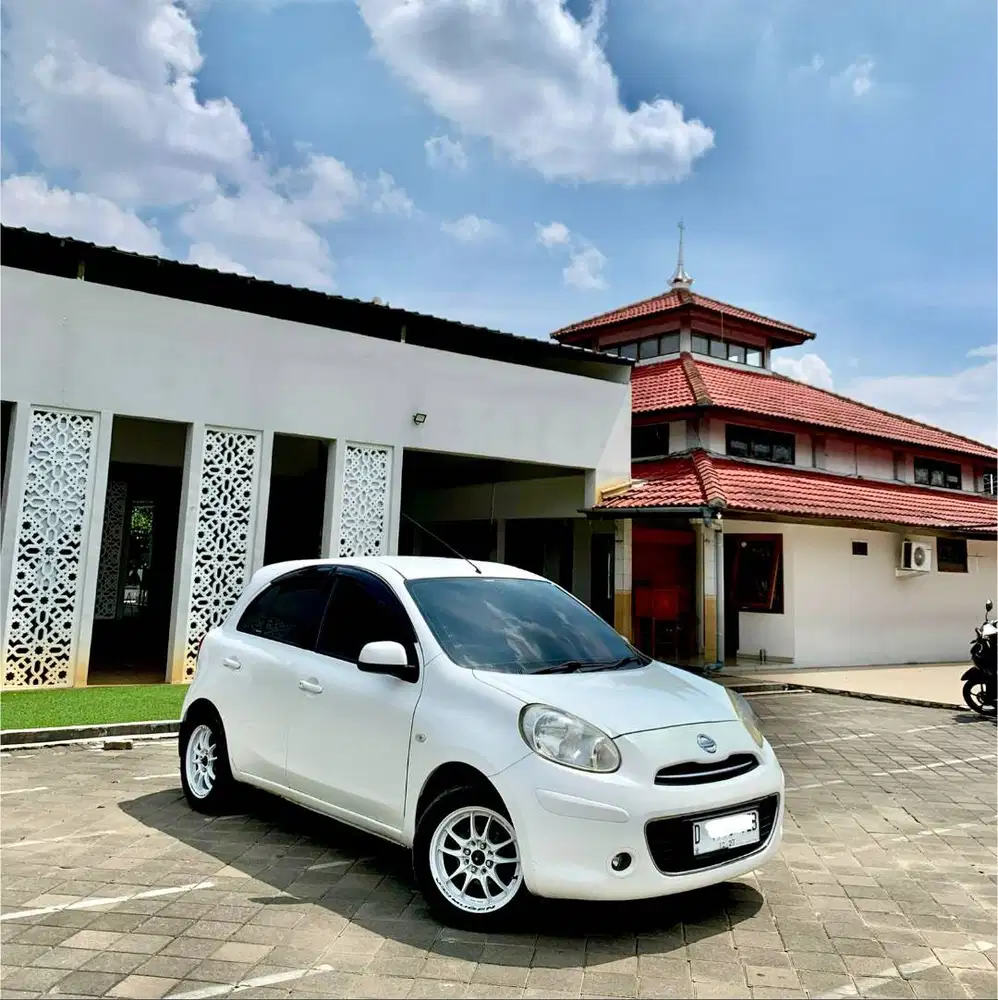 KM88RB- Nissan March 1.2 MT 2011 Manual Putih 2012/2013/2014 NO PR