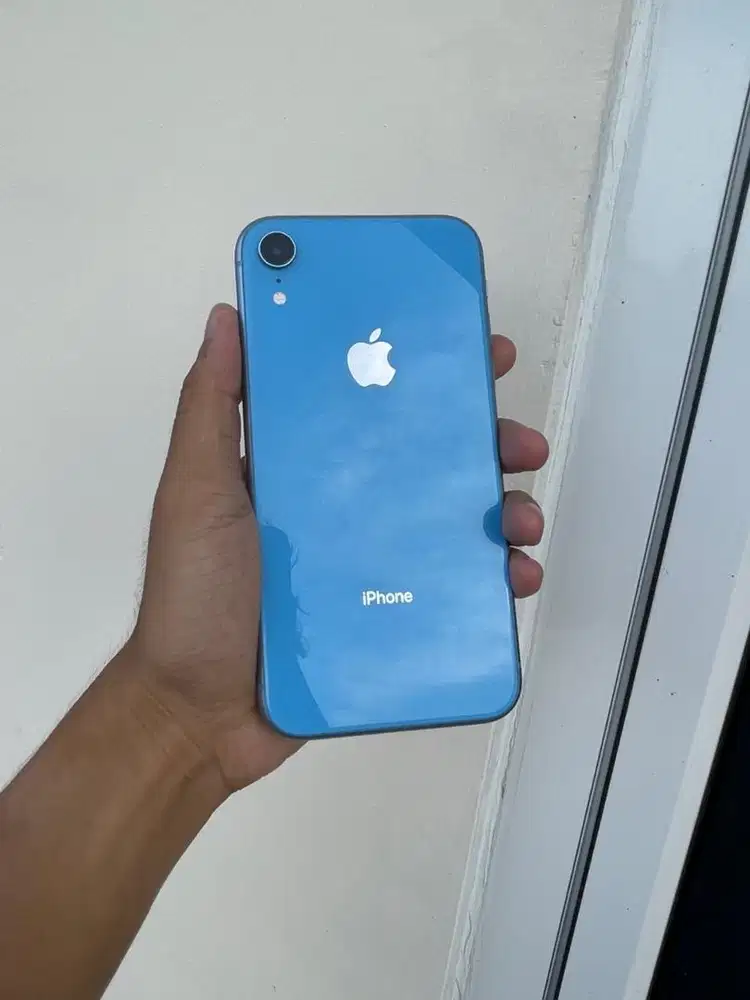 Iphone xr 64gb axis only